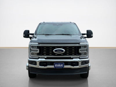 2026 Ford Super Duty F-350 DRW LARIAT