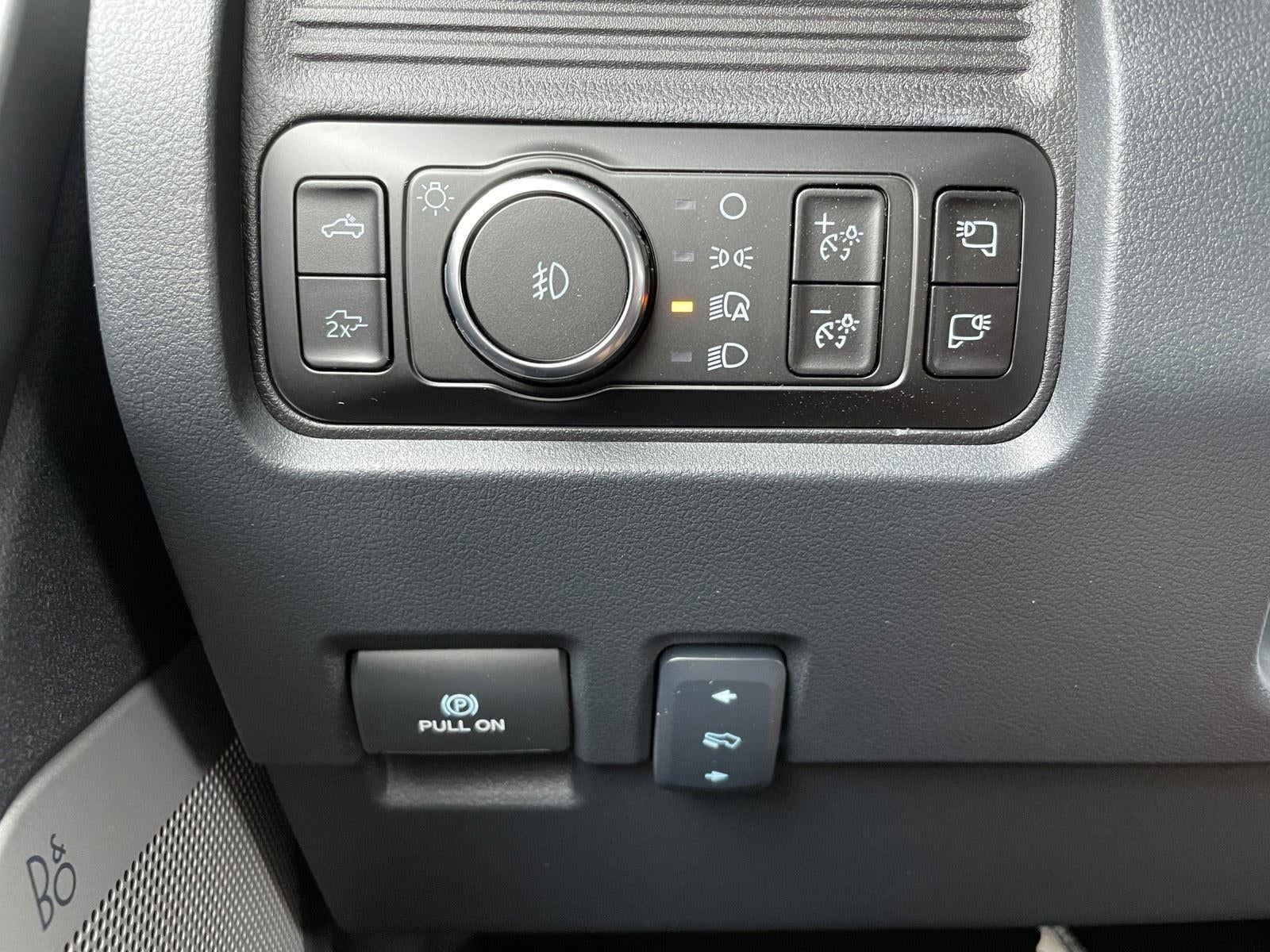 2026 Ford Super Duty F-350 DRW LARIAT