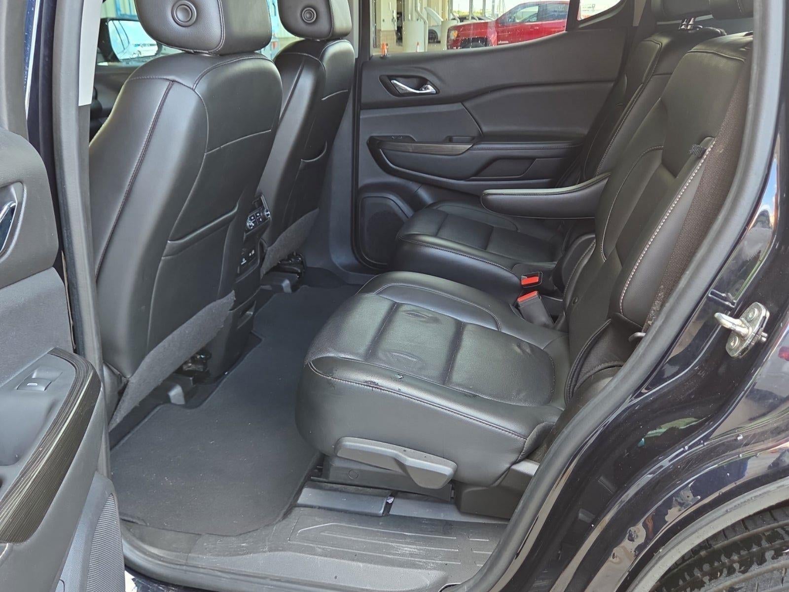 2022 GMC Acadia SLT