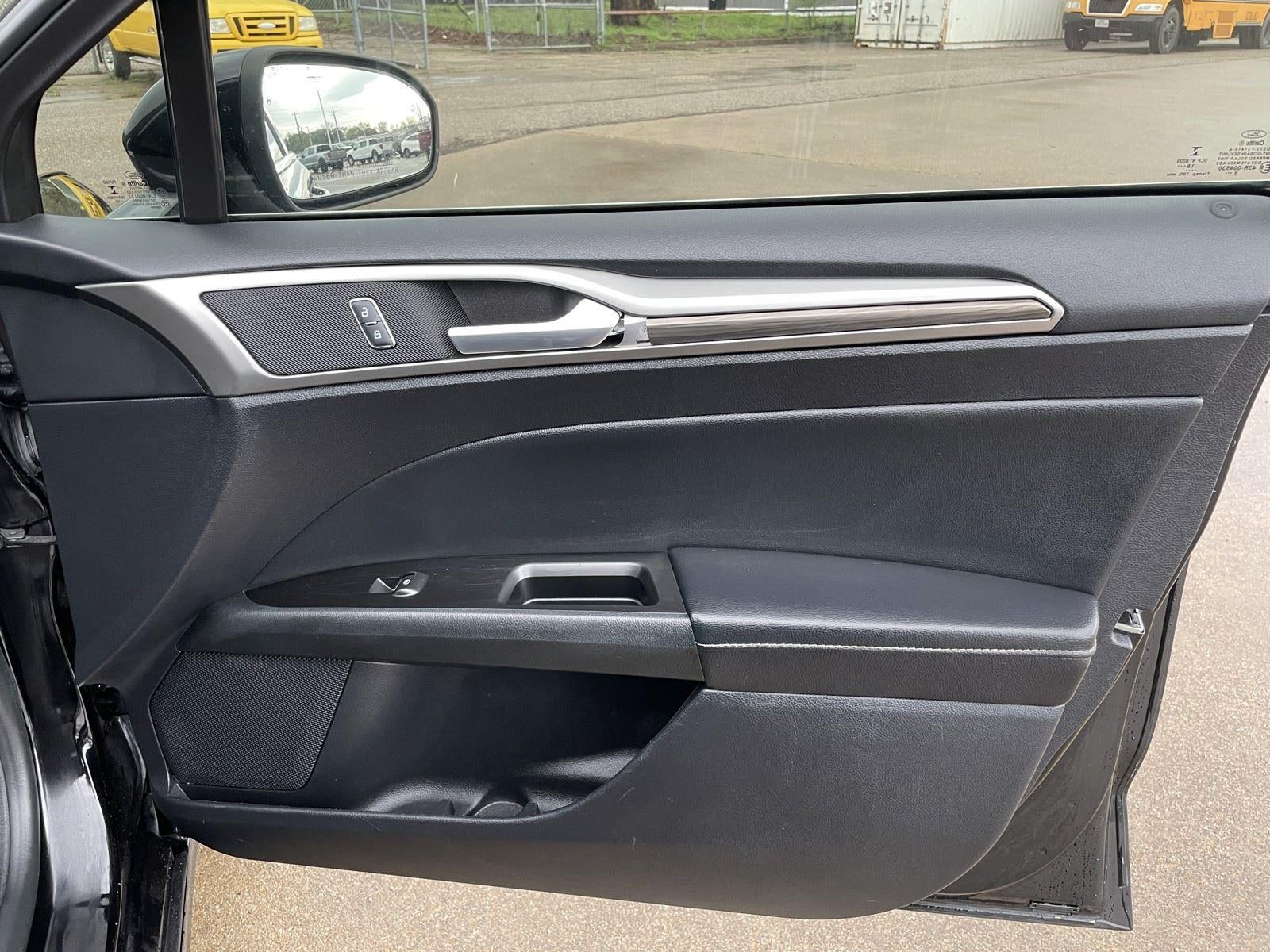 2019 Ford Fusion SEL