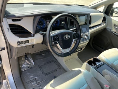 2015 Toyota Sienna XLE Premium