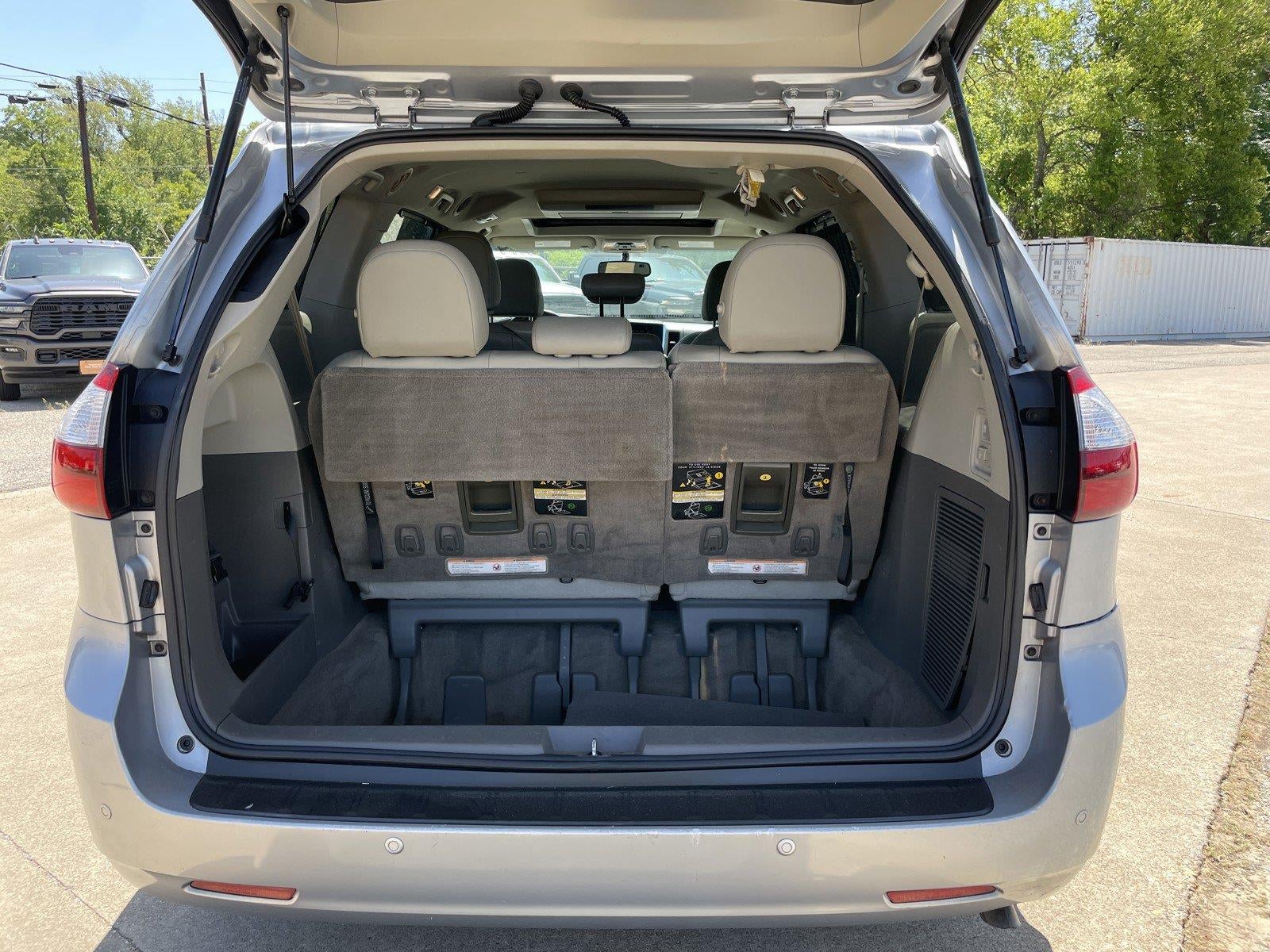 2015 Toyota Sienna XLE Premium
