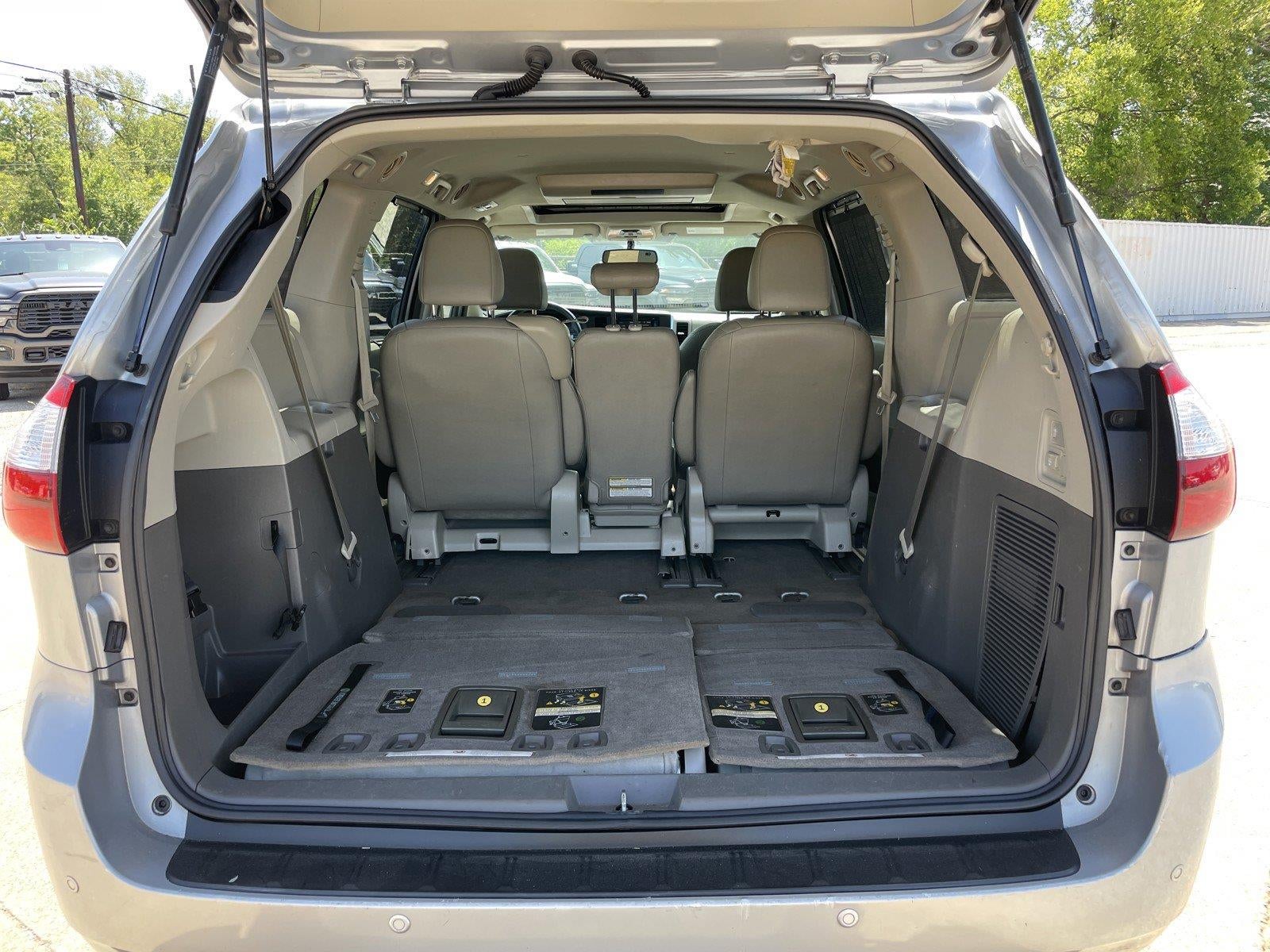 2015 Toyota Sienna XLE Premium