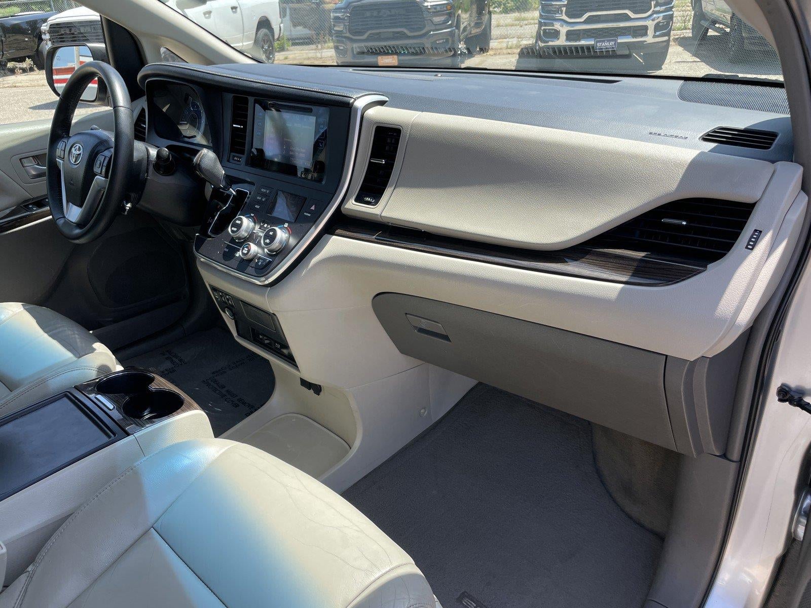 2015 Toyota Sienna XLE Premium