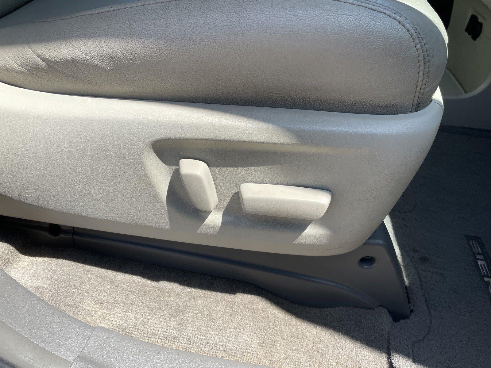 2015 Toyota Sienna XLE Premium