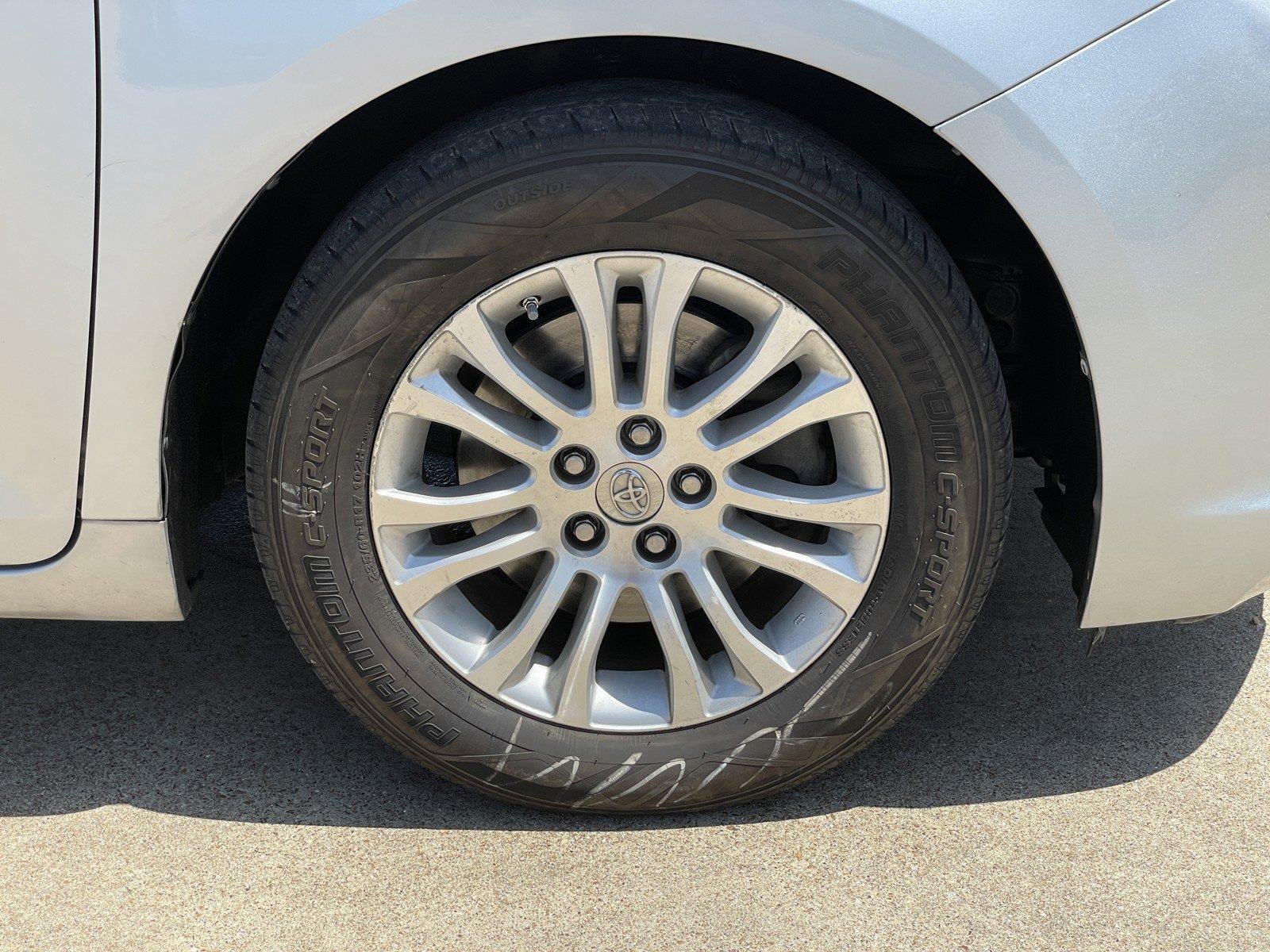 2015 Toyota Sienna XLE Premium