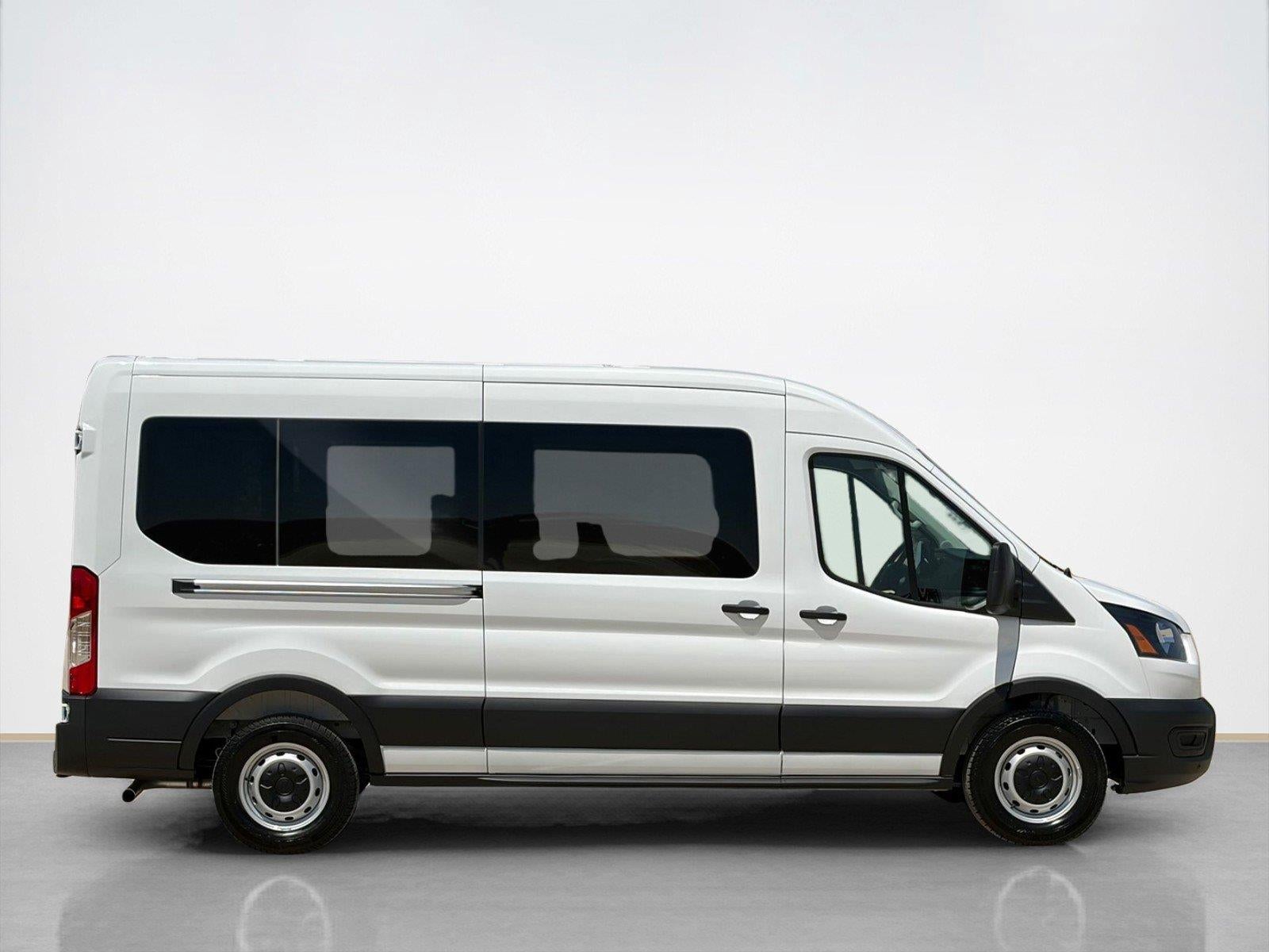 2026 Ford Transit Passenger Wagon XL