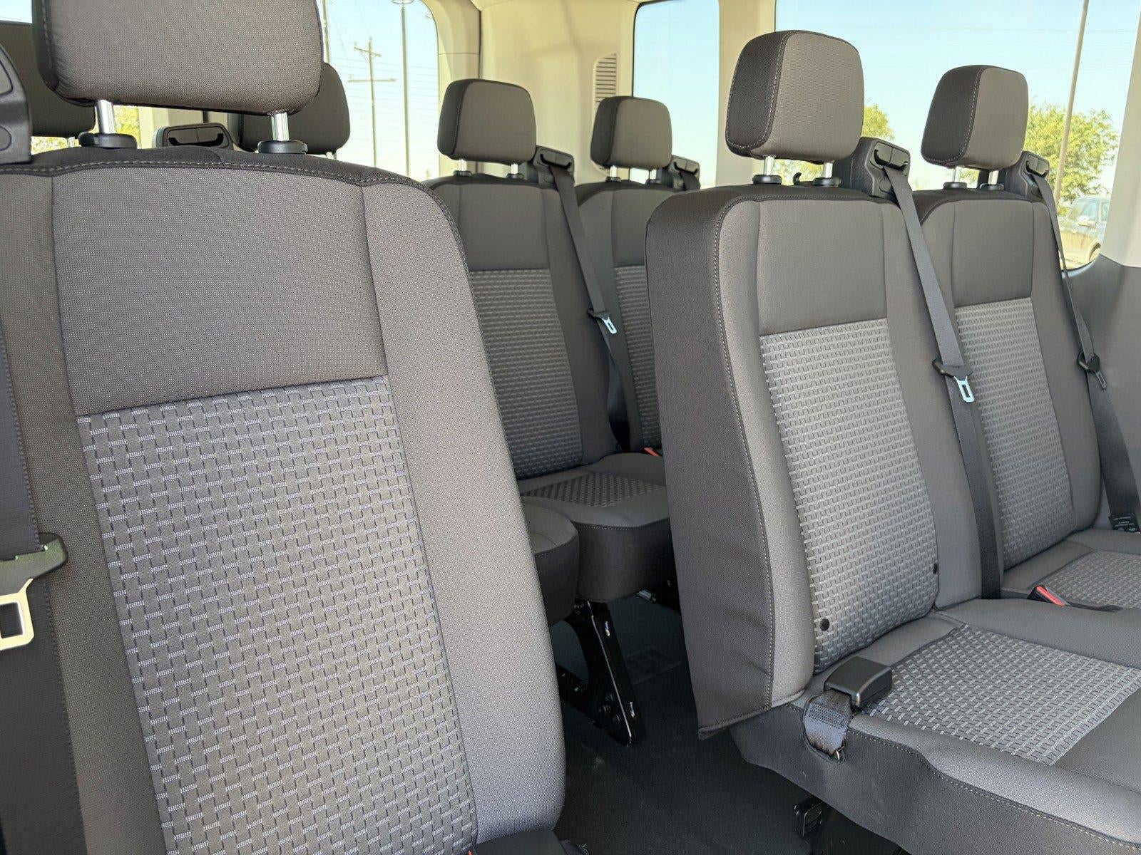 2026 Ford Transit Passenger Wagon XL