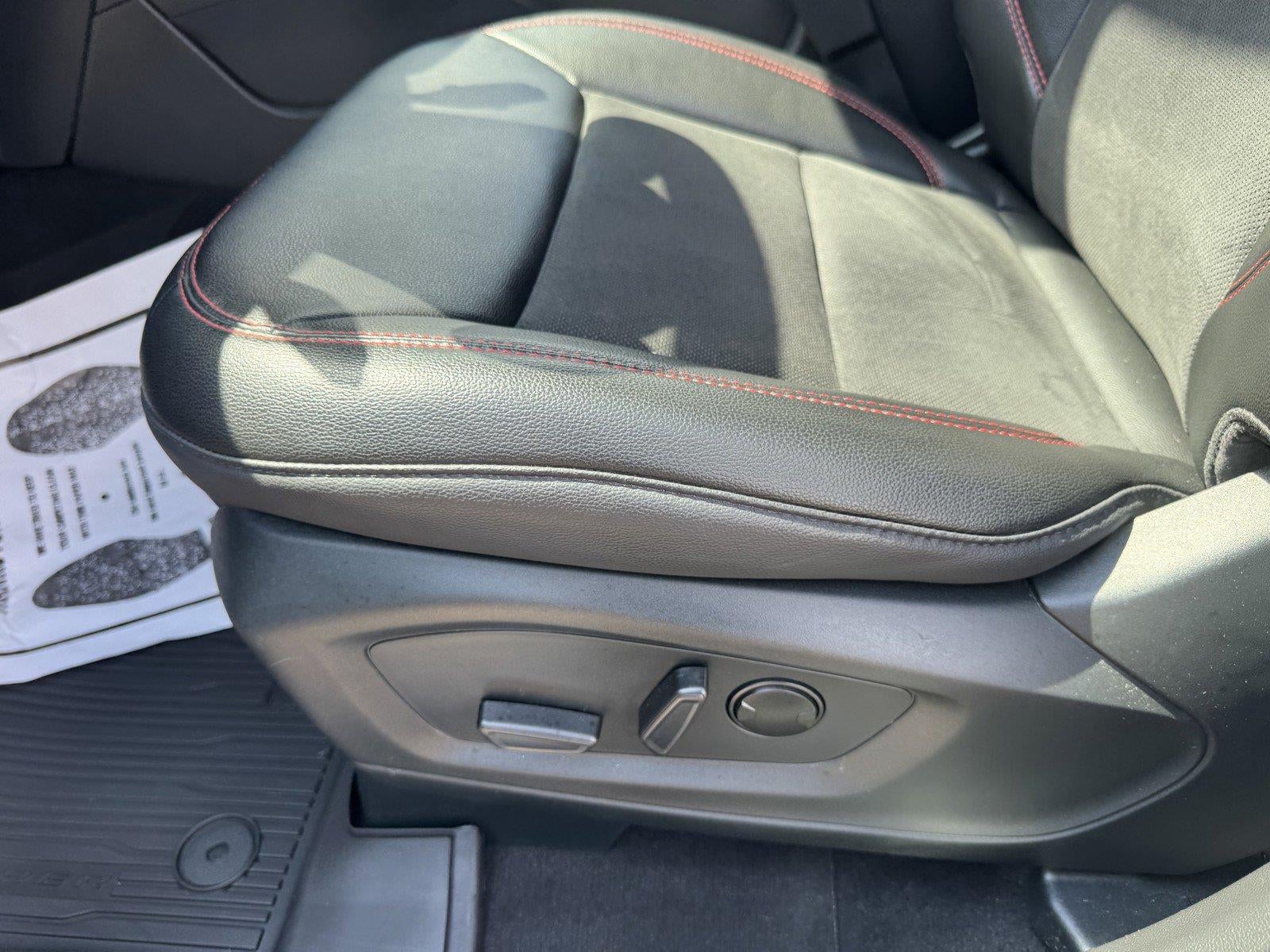 2024 Ford Explorer ST-Line