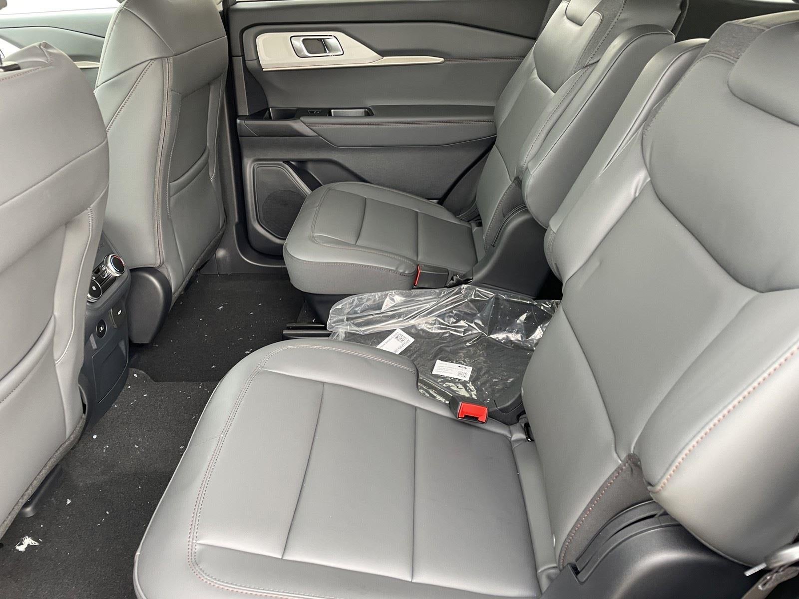 2026 Ford Explorer Active (100A)