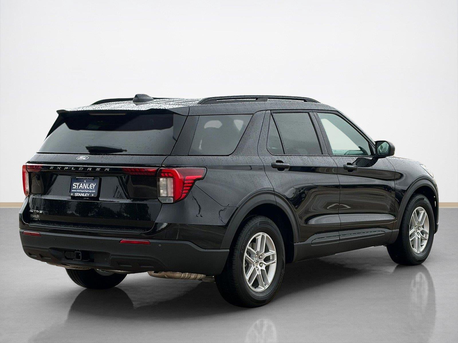 2027 Ford Explorer Active w/200A Pkg