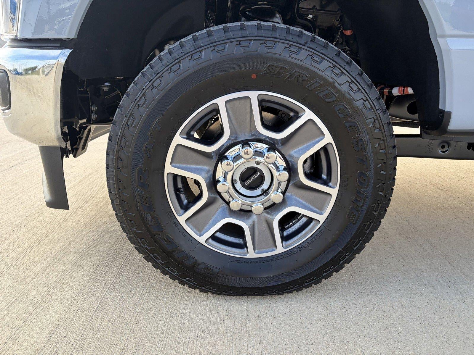 2027 Ford Super Duty F-250 SRW LARIAT