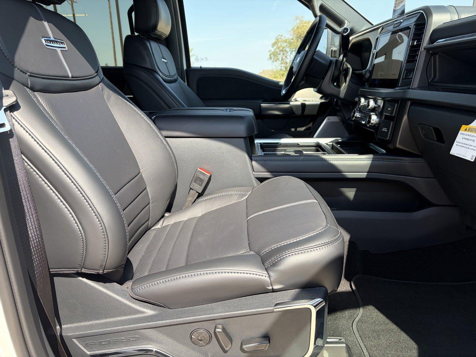 2026 Ford Super Duty F-250 SRW Platinum