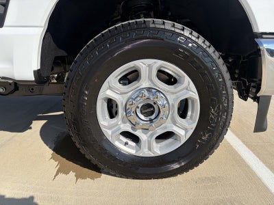 2027 Ford Super Duty F-250 SRW XLT