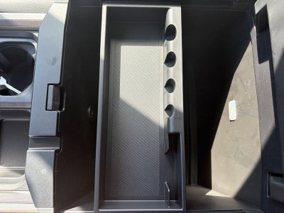 2027 Ford Super Duty F-250 SRW LARIAT
