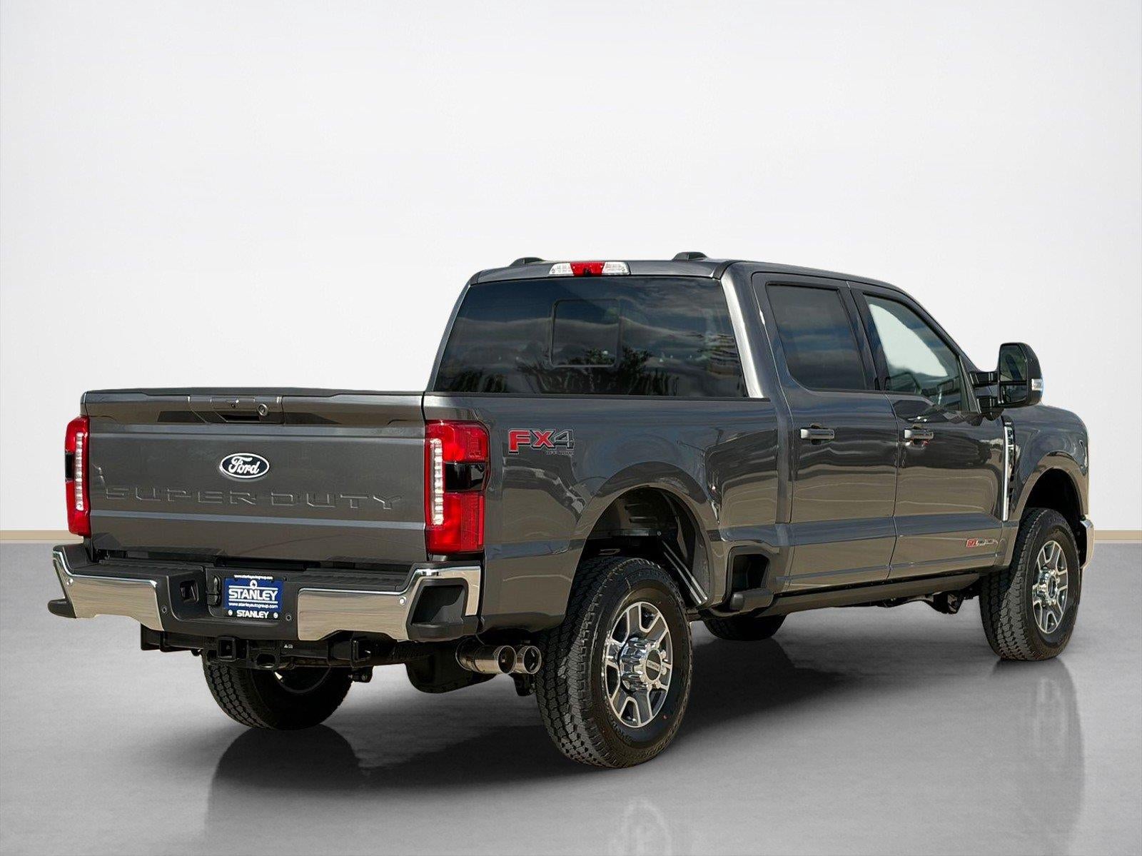 2027 Ford Super Duty F-350 SRW LARIAT