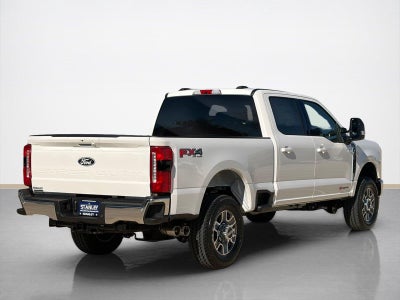 2027 Ford Super Duty F-350 SRW LARIAT