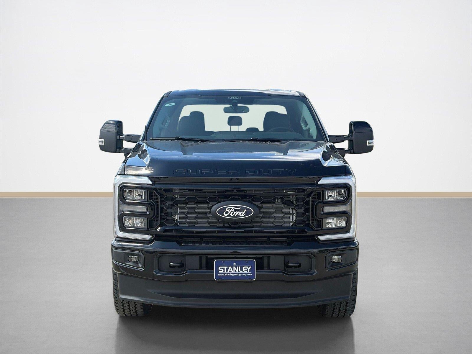 2027 Ford Super Duty F-350 SRW LARIAT