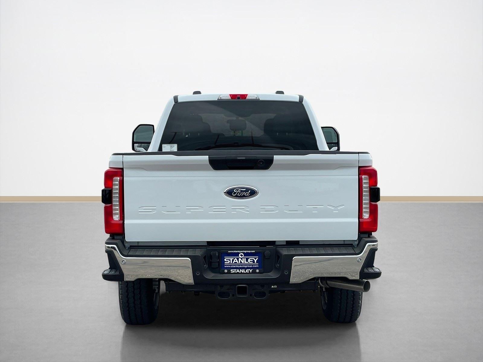 2026 Ford Super Duty F-350 SRW XLT