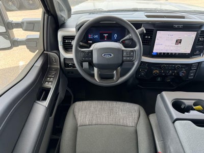 2026 Ford Super Duty F-350 SRW XLT