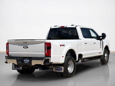2027 Ford Super Duty F-350 DRW XLT