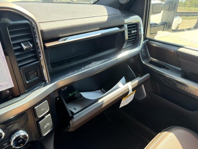 2027 Ford Super Duty F-350 DRW King Ranch