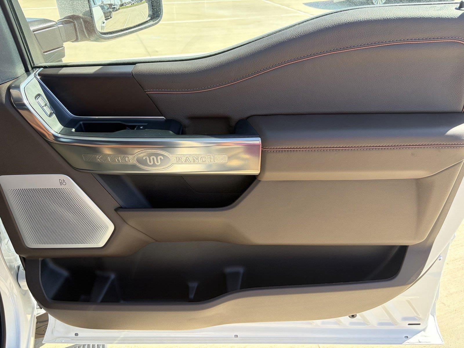 2027 Ford Super Duty F-350 DRW King Ranch