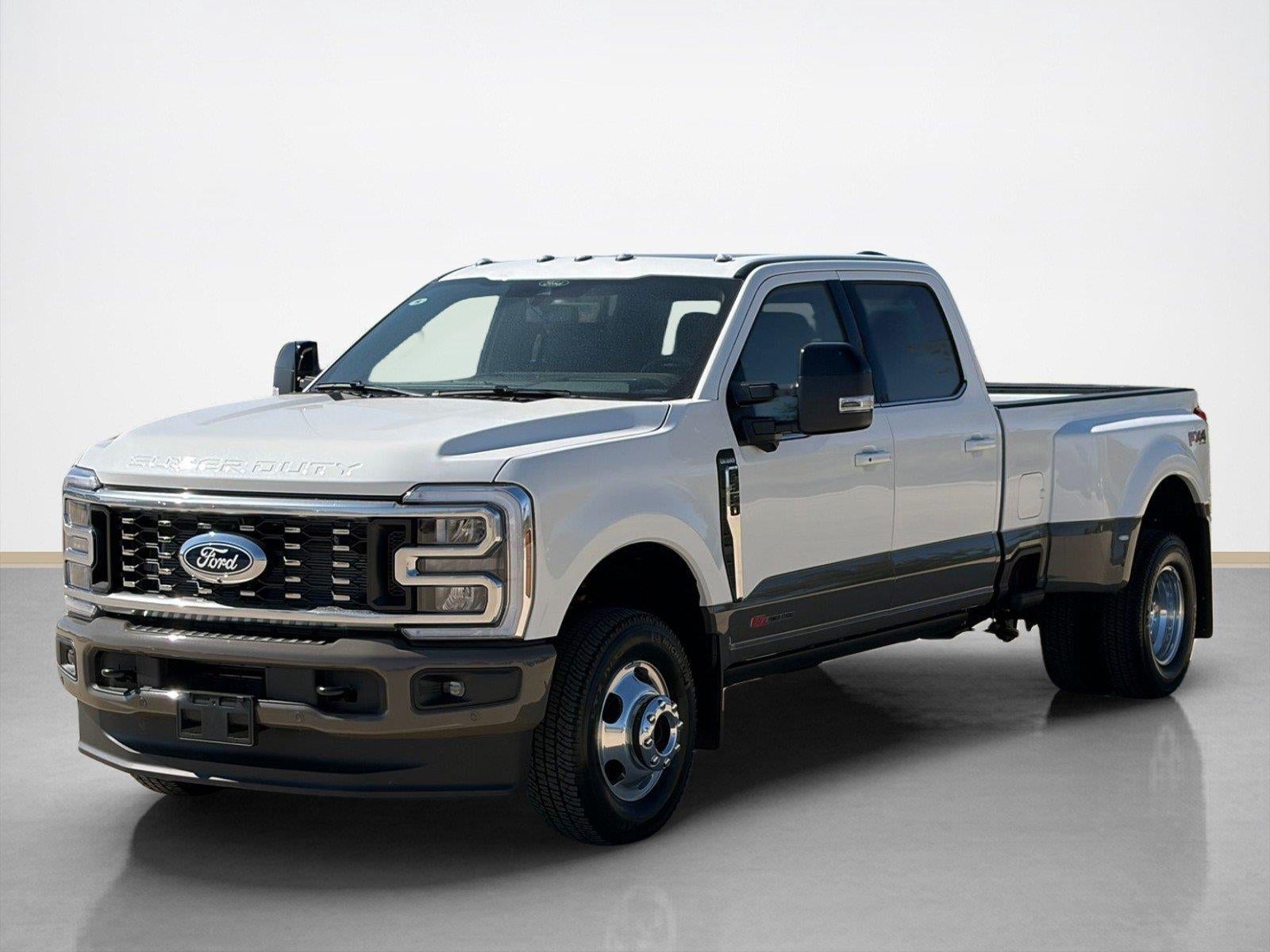 2027 Ford Super Duty F-350 DRW King Ranch