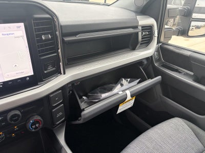 2027 Ford Super Duty F-350 DRW XLT