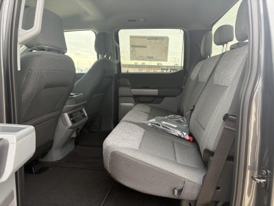 2027 Ford Super Duty F-350 DRW XLT