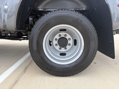 2027 Ford Super Duty F-350 DRW XLT