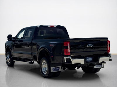 2026 Ford Super Duty F-350 DRW LARIAT