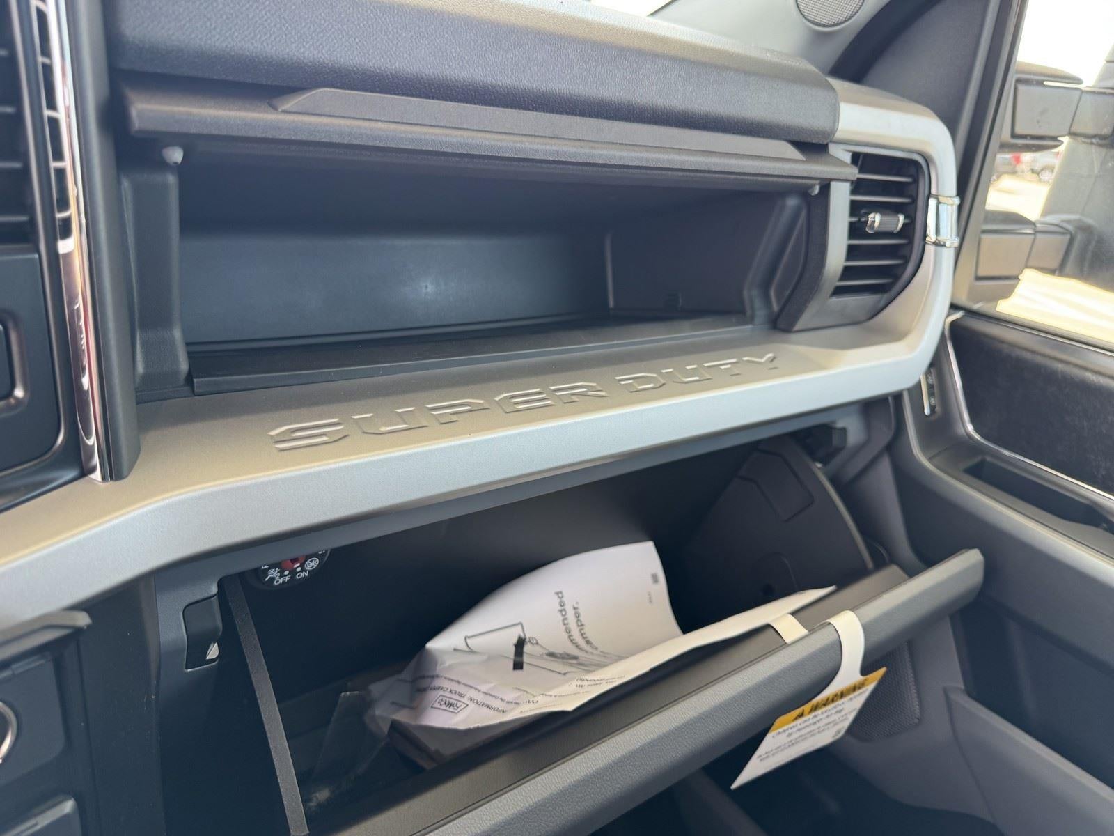 2026 Ford Super Duty F-350 DRW XLT