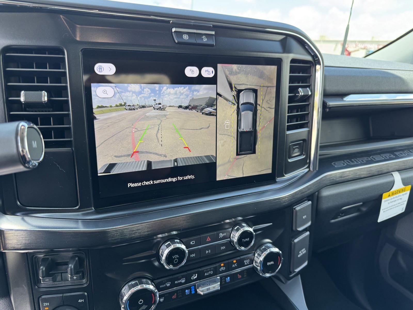 2026 Ford Super Duty F-350 DRW LARIAT