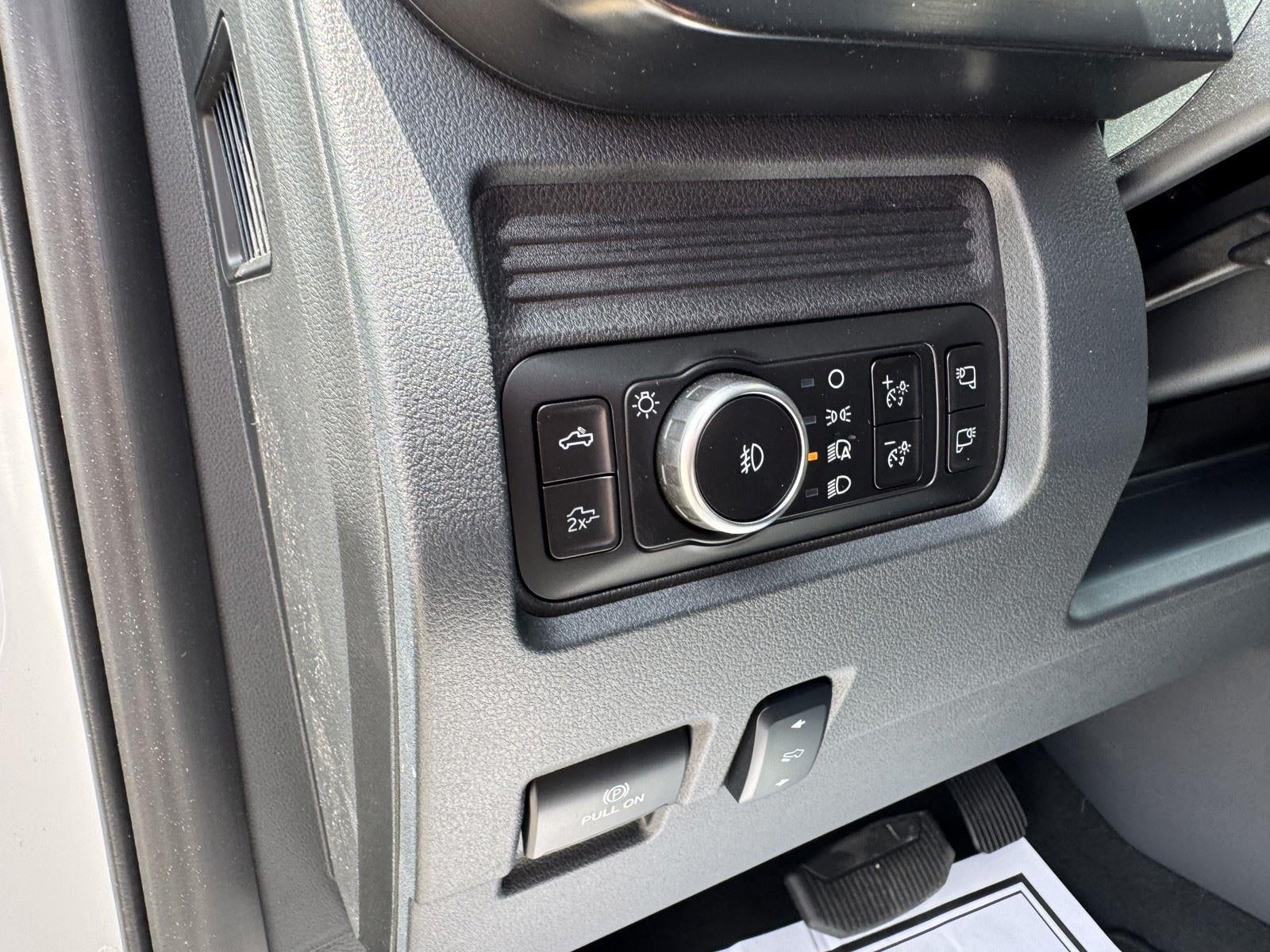 2026 Ford Super Duty F-350 DRW LARIAT