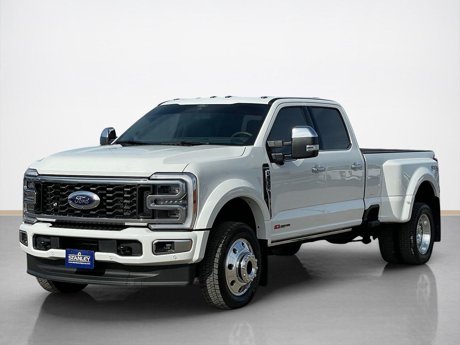2025 Ford Super Duty F-450 DRW Platinum
