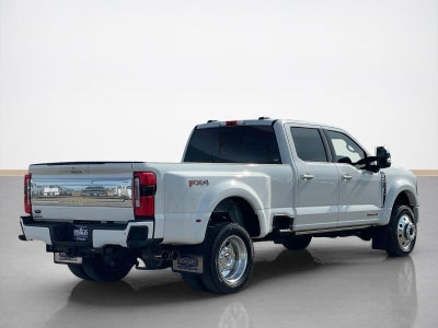 2025 Ford Super Duty F-450 DRW Platinum