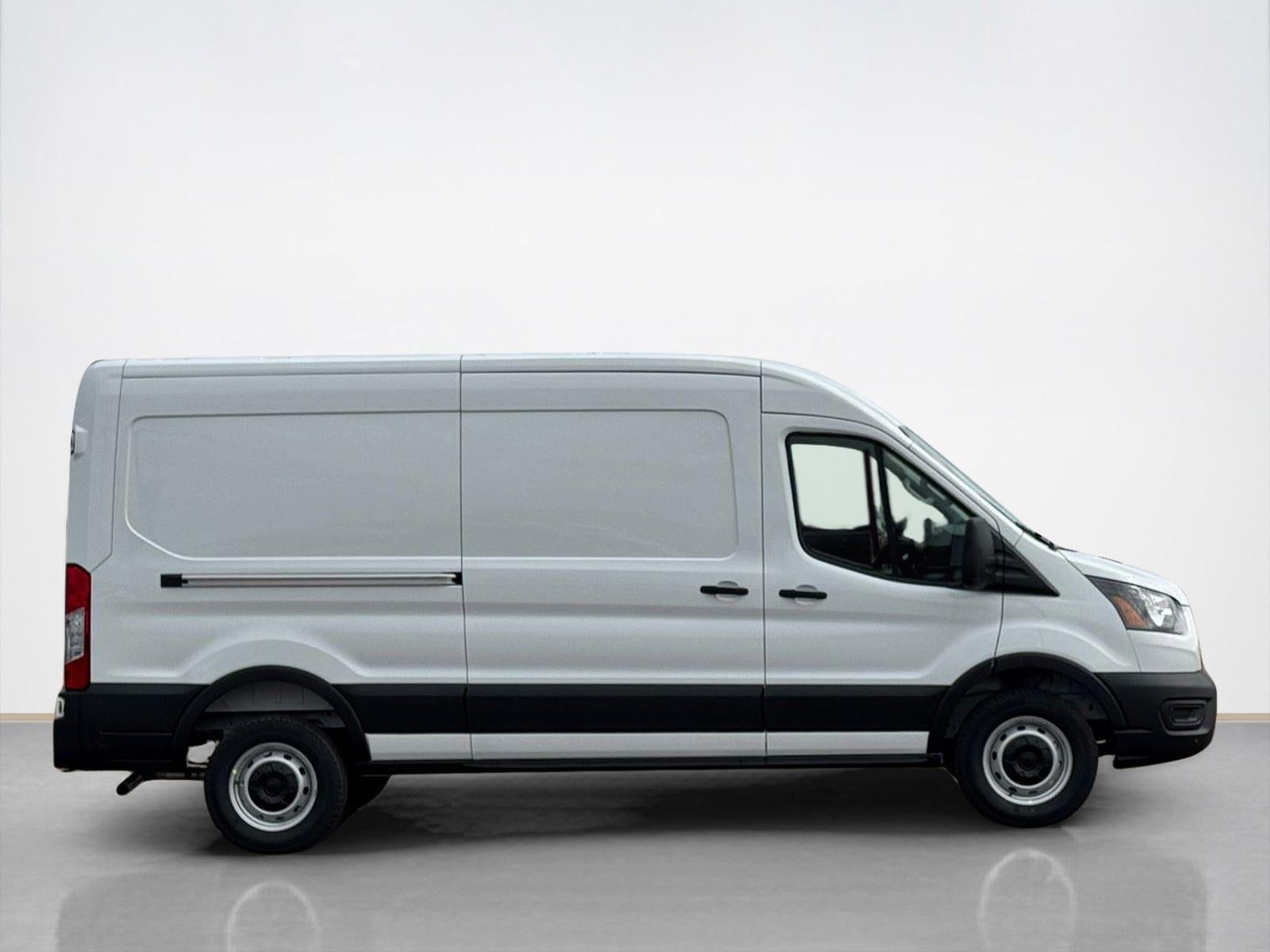 2026 Ford Transit Cargo Van T-250 148 MED RF 9150 GV