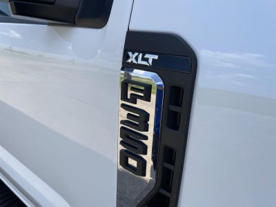 2026 Ford Super Duty F-350 SRW XLT