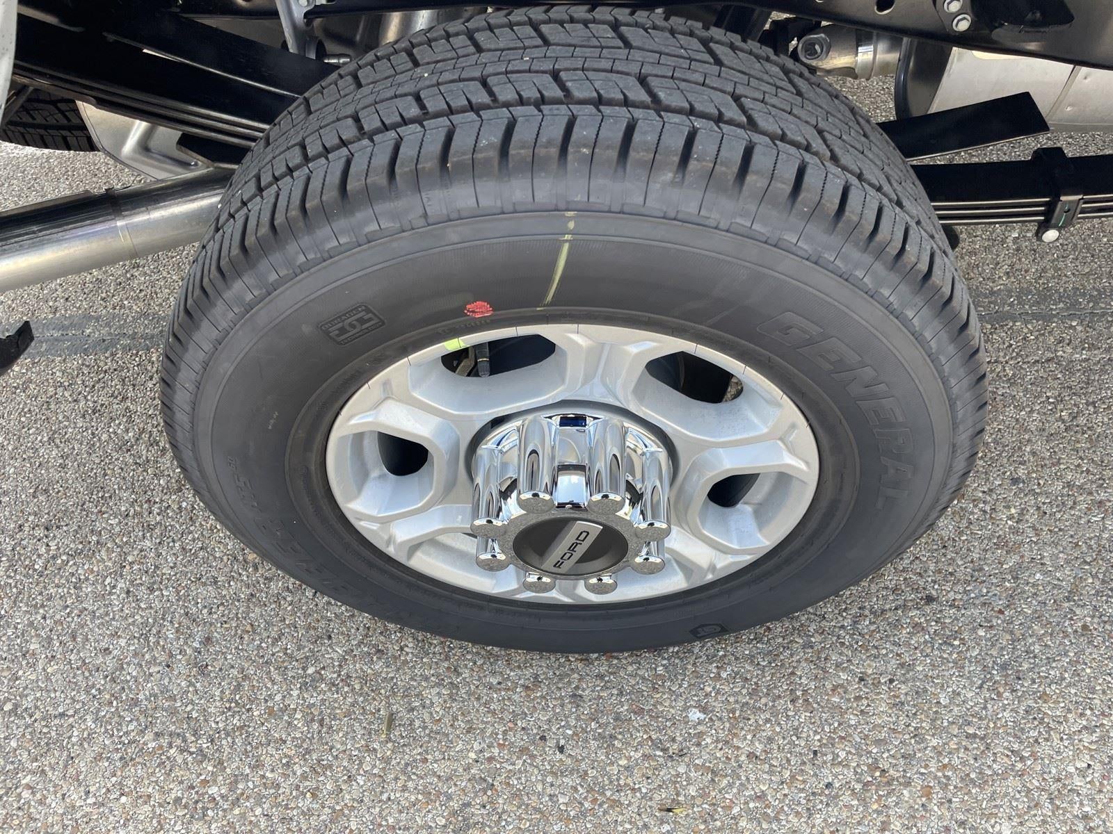 2026 Ford Super Duty F-350 SRW XLT