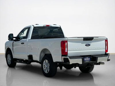 2026 Ford Super Duty F-350 SRW XLT