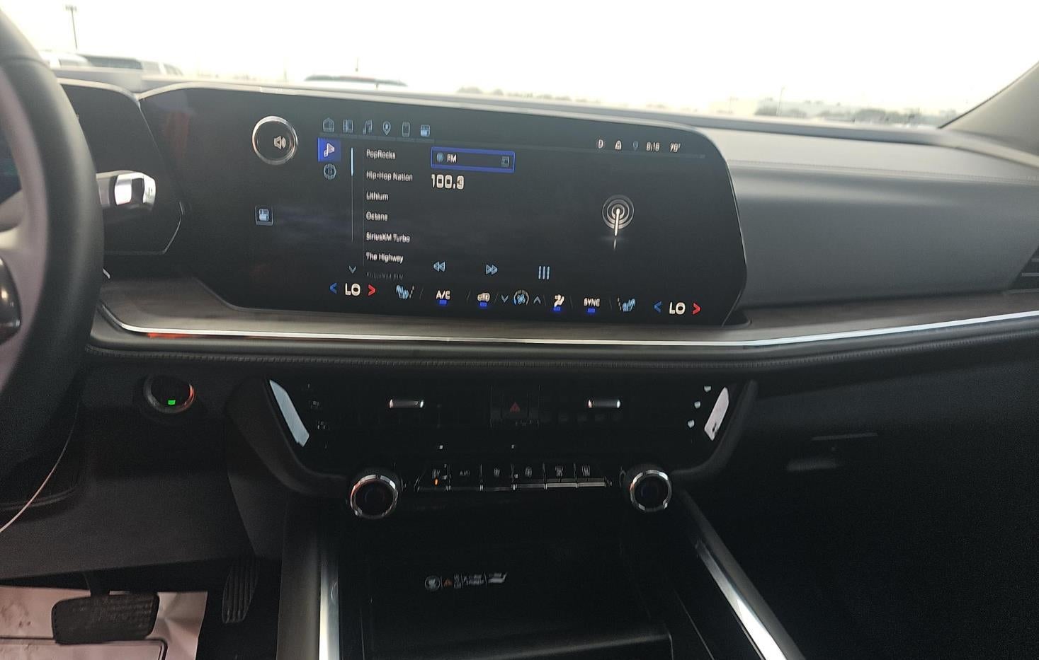 2025 Chevrolet TAHOE 4WD 4DR LT