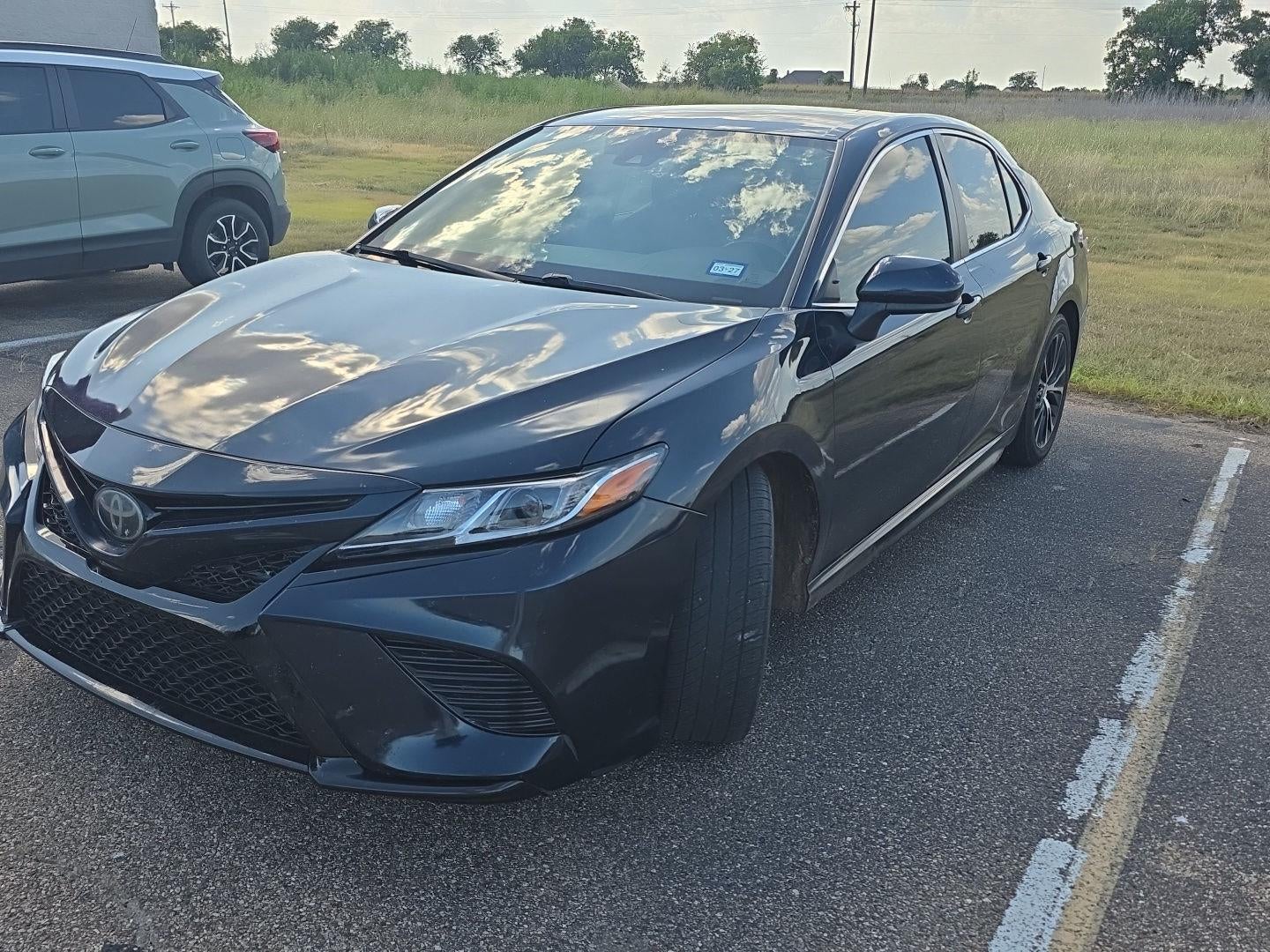 2020 Toyota Camry SE