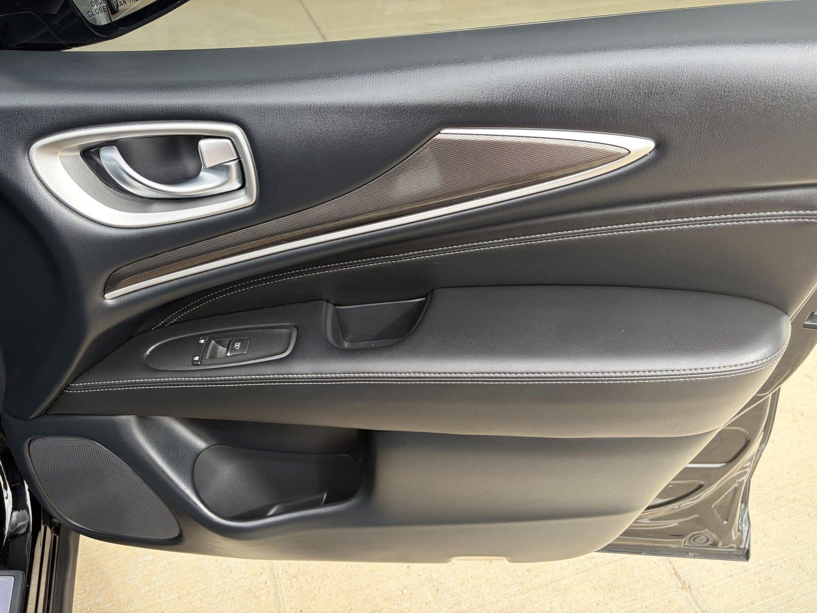 2019 INFINITI QX60 PURE