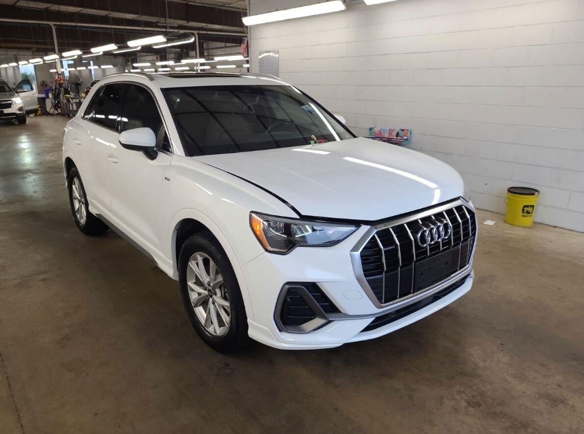 2021 Audi Q3 S line Premium