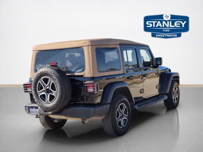 2020 Jeep Wrangler Unlimited Black and Tan