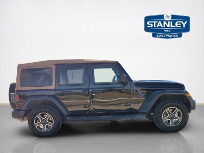 2020 Jeep Wrangler Unlimited Black and Tan