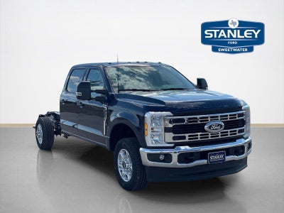 2027 Ford Super Duty F-350 SRW XL