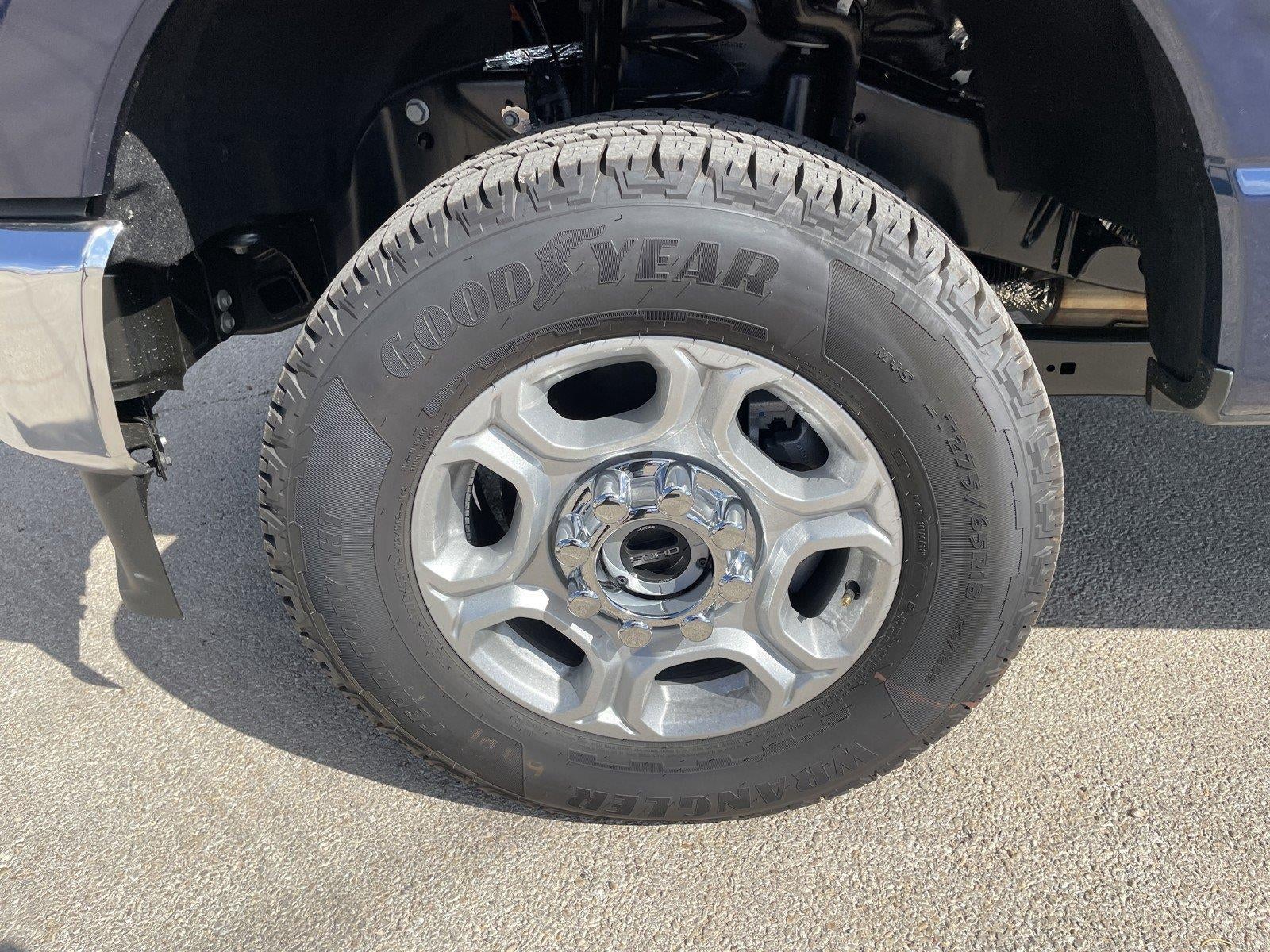2027 Ford Super Duty F-350 SRW XL