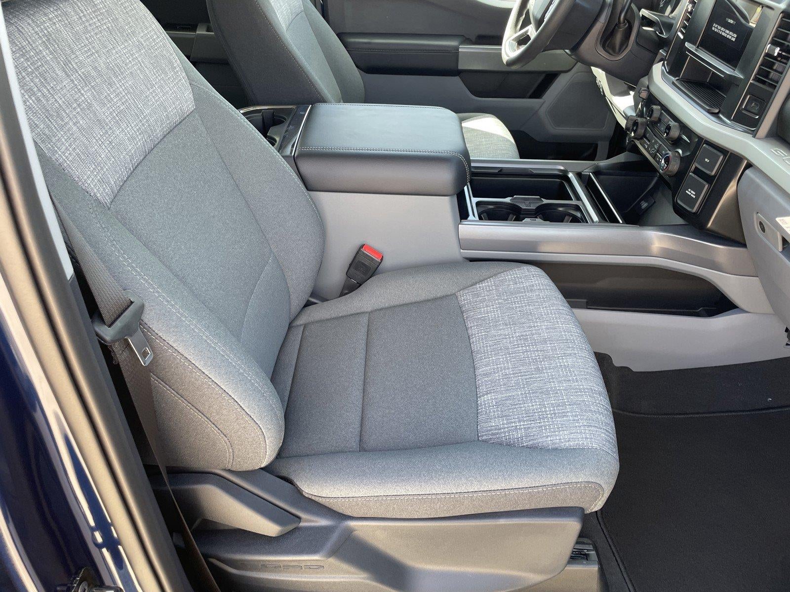 2027 Ford Super Duty F-350 Srw XLT